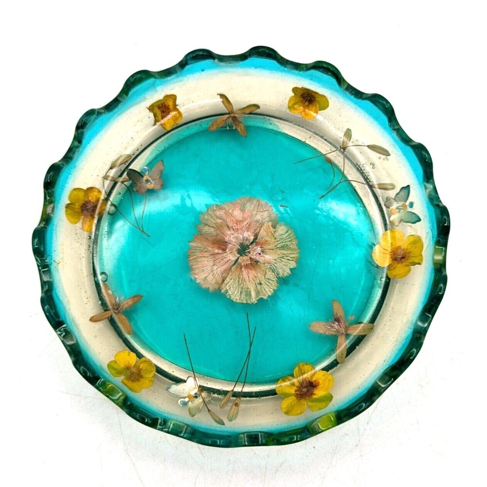 Vtg Resin Trinket Dish With Pressed Dried Yellow Flowers Scalloped Rim 5" Round